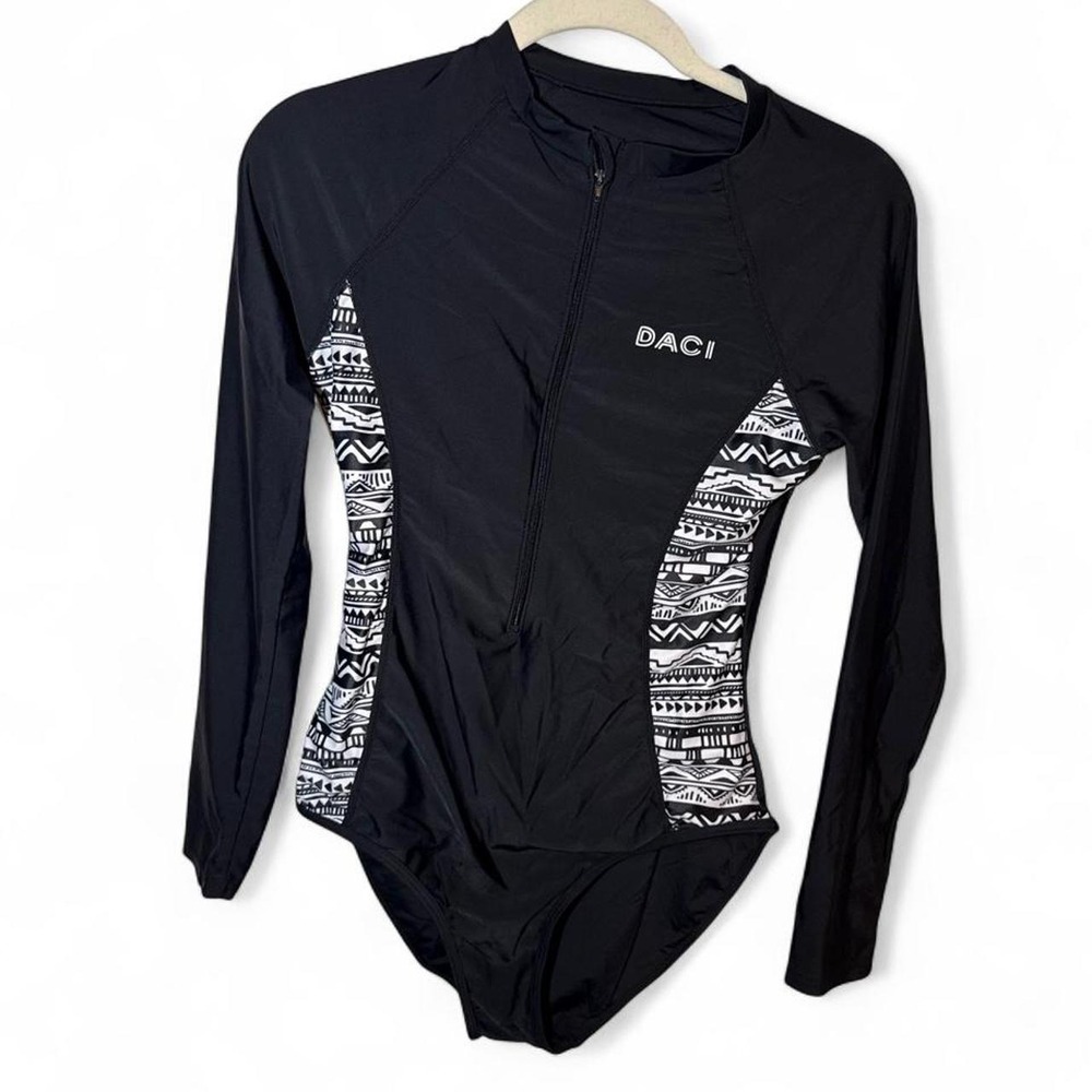 Daci Womens Black Tribal Print Long Sleeve Rash Guard One Piece Swimsuit Size M